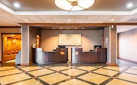 Wyndham Omaha Hotel - West Dodge